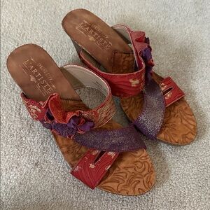 L’artiste Myah Floral Leather Heeled Sandal NWOT